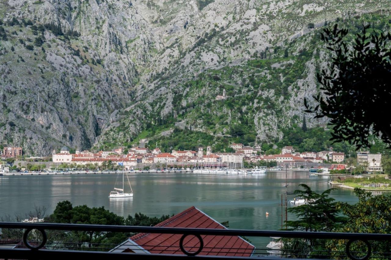 Villa Sun Castle Kotor Exterior photo