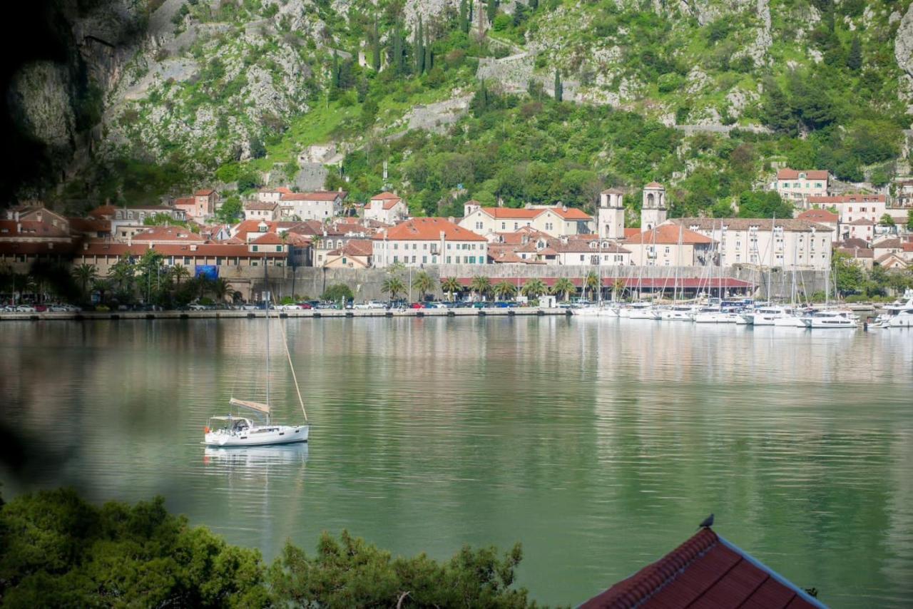 Villa Sun Castle Kotor Exterior photo